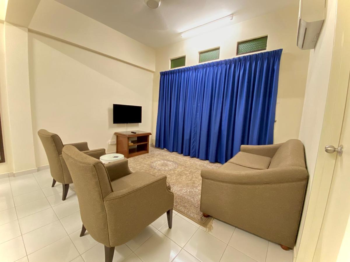 Akar Kampung Baru Hotel 3*